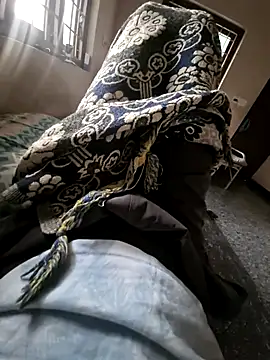 Snapshot of Yours_daddy6728 chatting on 23, 11, 2025 Yours daddy6728 online show from 23, 11, 2025