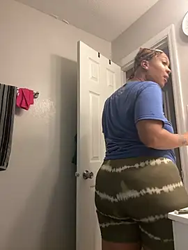 Snapshot of SexyHoneyRedd chatting on 9, 7, 2026 SexyHoneyRedd online show from 9, 7, 2026