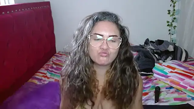 helenca43 online show from 25, 2, 2026