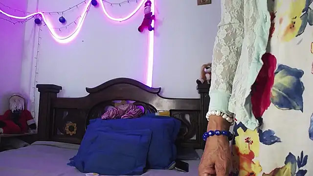 DominaLeona online show from 19, 12, 2024