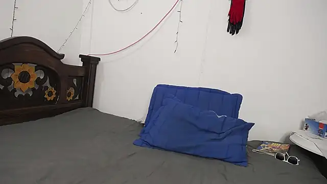 DominaLeona online show from 6, 3, 2025