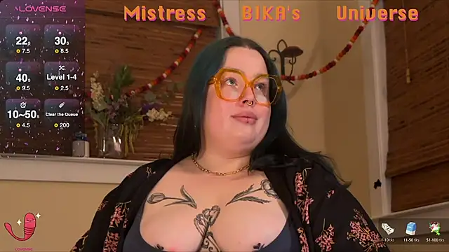 MissBika online show from 4, 3, 2025