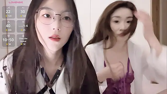 Sweet-Angel999 online show from 2, 2, 2025