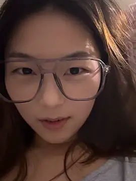 Snapshot of Sweet-Angel999 chatting on 4, 2, 2026 Sweet-Angel999 online show from 4, 2, 2026