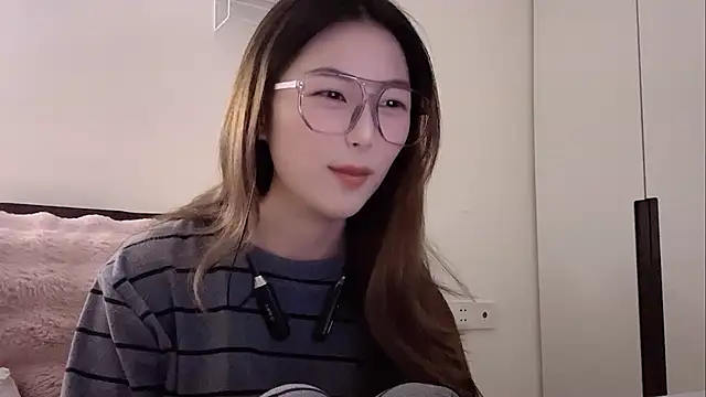 Snapshot of Sweet-Angel999 chatting on 18, 2, 2026 Sweet-Angel999 online show from 18, 2, 2026