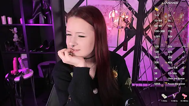 Lily Moonlight online show from 26, 3, 2026