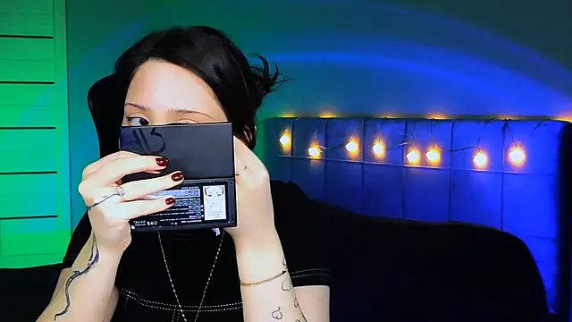 Snapshot of Stacy_Gonzales_ chatting on 12, 12, 2024 Stacy Gonzales  online show from 12, 12, 2024