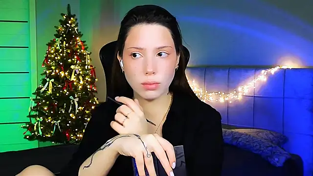 Snapshot of Stacy_Gonzales_ chatting on 4, 1, 2025 Stacy Gonzales  online show from 4, 1, 2025