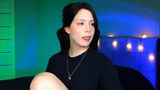 Snapshot of Stacy_Gonzales_ chatting on 1, 2, 2025 Stacy Gonzales  online show from 1, 2, 2025