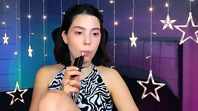 Snapshot of Stacy_Gonzales_ chatting on 11, 10, 2025 Stacy Gonzales  online show from 11, 10, 2025