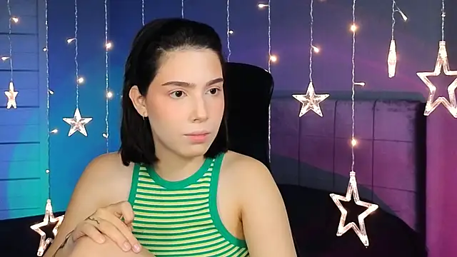 Snapshot of Stacy_Gonzales_ chatting on 12, 10, 2025 Stacy Gonzales  online show from 12, 10, 2025