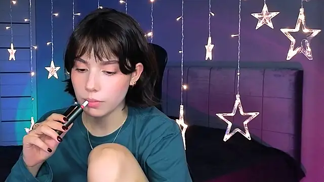 Snapshot of Stacy_Gonzales_ chatting on 28, 10, 2025 Stacy Gonzales  online show from 28, 10, 2025