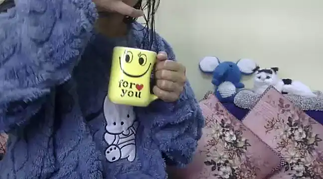 Snapshot of WildRuhi20 chatting on 8, 1, 2025 WildRuhi20 online show from 8, 1, 2025