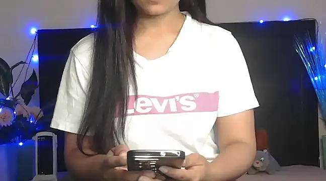 Snapshot of WildRuhi20 chatting on 9, 2, 2025 WildRuhi20 online show from 9, 2, 2025