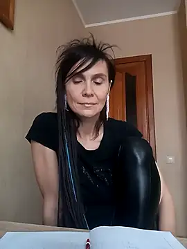 Francenia lolis online show from 13, 2, 2026