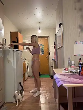 -Sexy Barbie- online show from 11, 11, 2025