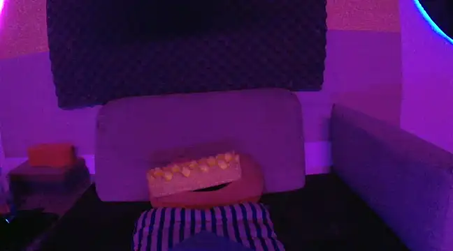 thesummerboy online show from 23, 1, 2025