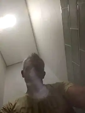 Snapshot of NICJOHNS chatting on 5, 2, 2026 NICJOHNS online show from 5, 2, 2026