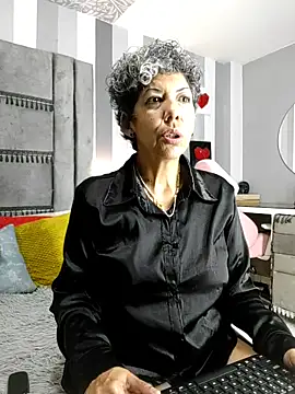 Julianewell online show from 29, 11, 2025