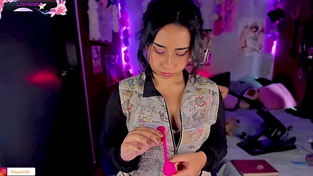 Snapshot of kiki_cavilll chatting on 18, 3, 2025 kiki cavilll online show from 18, 3, 2025