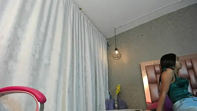 KOURTNEY-- online show from 1, 2, 2026