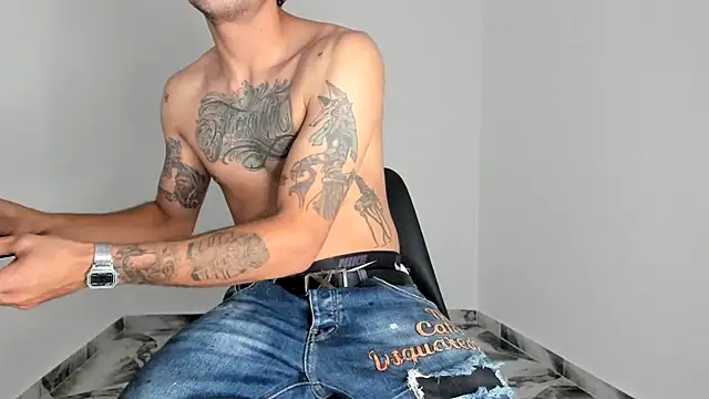 mikee scooth online show from 11, 1, 2026