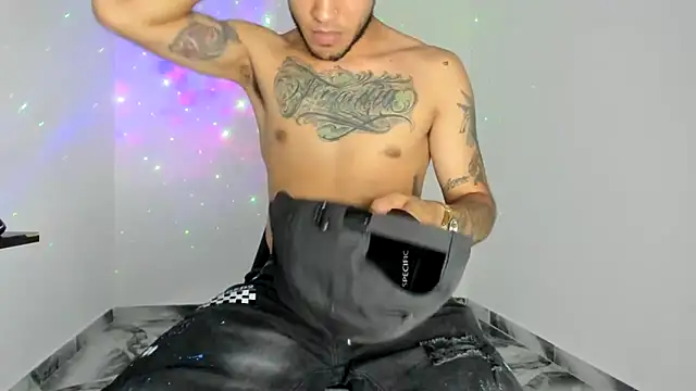 Snapshot of mikee_scooth chatting on 12, 5, 2026 mikee scooth online show from 12, 5, 2026