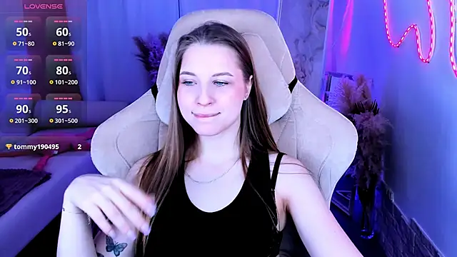 CuteMousee online show from 3, 12, 2025