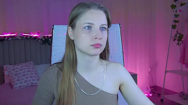 Snapshot of CuteMousee chatting on 21, 4, 2026 CuteMousee online show from 21, 4, 2026