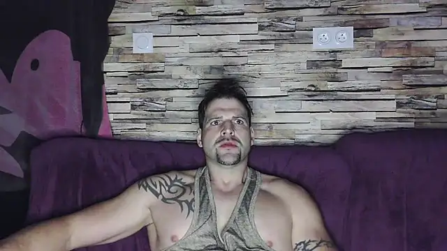 XxBigboybandxX online show from 2, 3, 2025