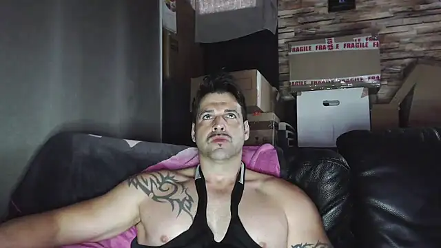 XxBigboybandxX online show from 11, 4, 2026