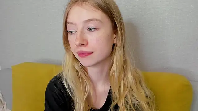 minidivaa  online show from 27, 2, 2025