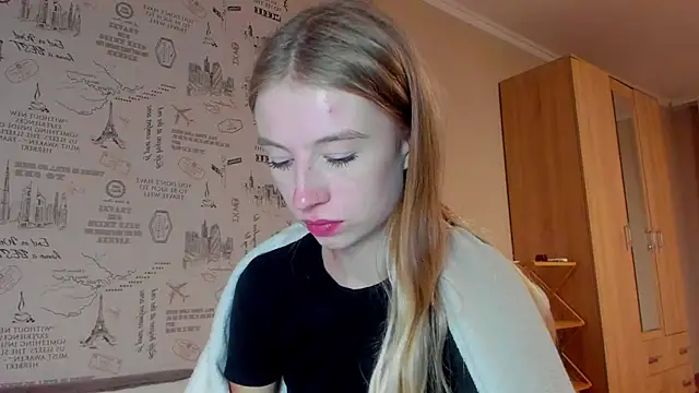 minidivaa  online show from 21, 9, 2025