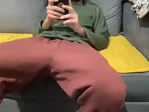 4small4inchlol online show from 4, 2, 2025