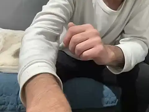 4small4inchlol online show from 22, 2, 2025