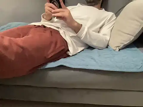 4small4inchlol online show from 25, 11, 2025