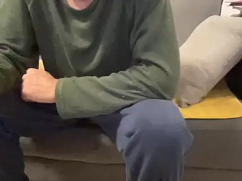 Snapshot of 4small4inchlol chatting on 18, 1, 2026 4small4inchlol online show from 18, 1, 2026