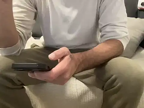 4small4inchlol online show from 19, 3, 2026