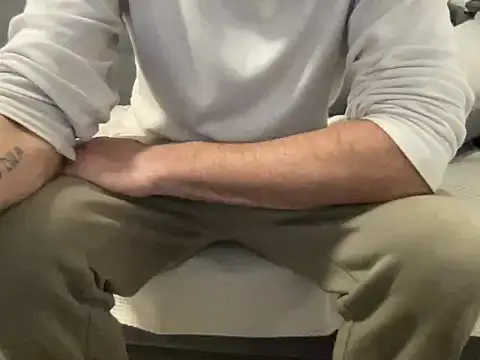 4small4inchlol online show from 24, 3, 2026