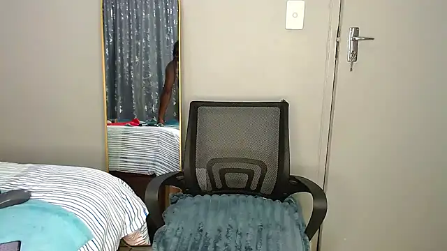 Snapshot of MissBigNipples chatting on 7, 4, 2026 MissBigNipples online show from 7, 4, 2026