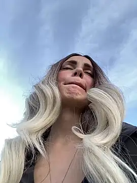 SandraCarter online show from 16, 3, 2025