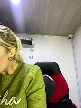 alicev kitty online show from 30, 10, 2025