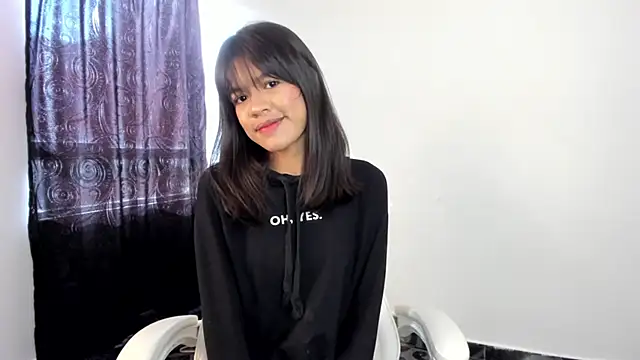 Snapshot of meganthompsonn22 chatting on 20, 4, 2026 meganthompsonn22 online show from 20, 4, 2026