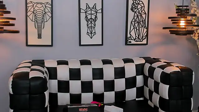 Snapshot of SARAFOXX_ chatting on 21, 12, 2024 SARAFOXX online show from 21, 12, 2024