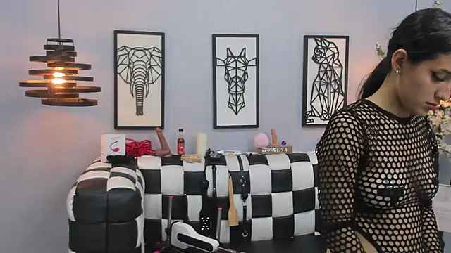 Snapshot of SARAFOXX_ chatting on 28, 12, 2024 SARAFOXX online show from 28, 12, 2024