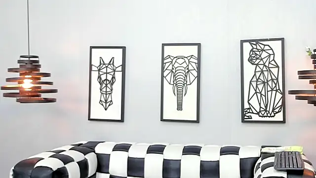 Snapshot of SARAFOXX_ chatting on 28, 1, 2025 SARAFOXX online show from 28, 1, 2025