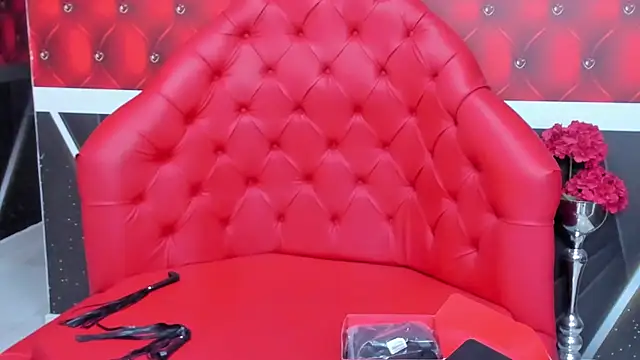 Snapshot of SARAFOXX_ chatting on 7, 2, 2025 SARAFOXX online show from 7, 2, 2025