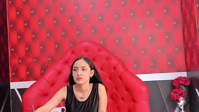 Snapshot of SARAFOXX_ chatting on 9, 2, 2025 SARAFOXX online show from 9, 2, 2025