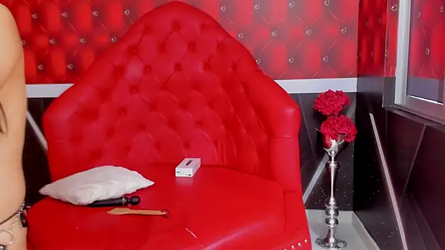 Snapshot of SARAFOXX_ chatting on 20, 3, 2025 SARAFOXX online show from 20, 3, 2025