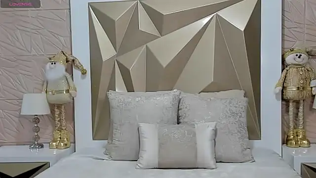 PassionMacoll online show from 8, 12, 2024